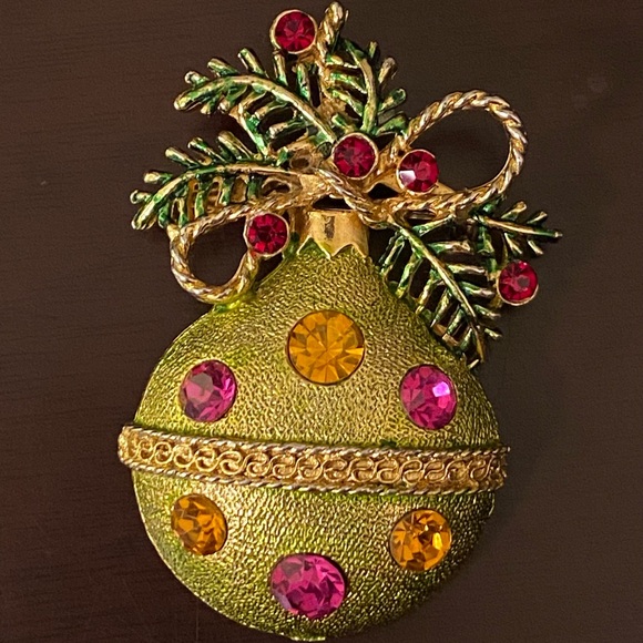 Vintage Green Christmas Ornament Rhinestone Brooch Pin - Picture 4 of 14